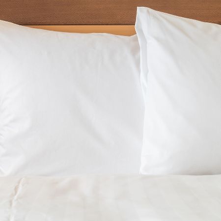 Отель Crowne Plaza Englewood By Ihg Экстерьер фото