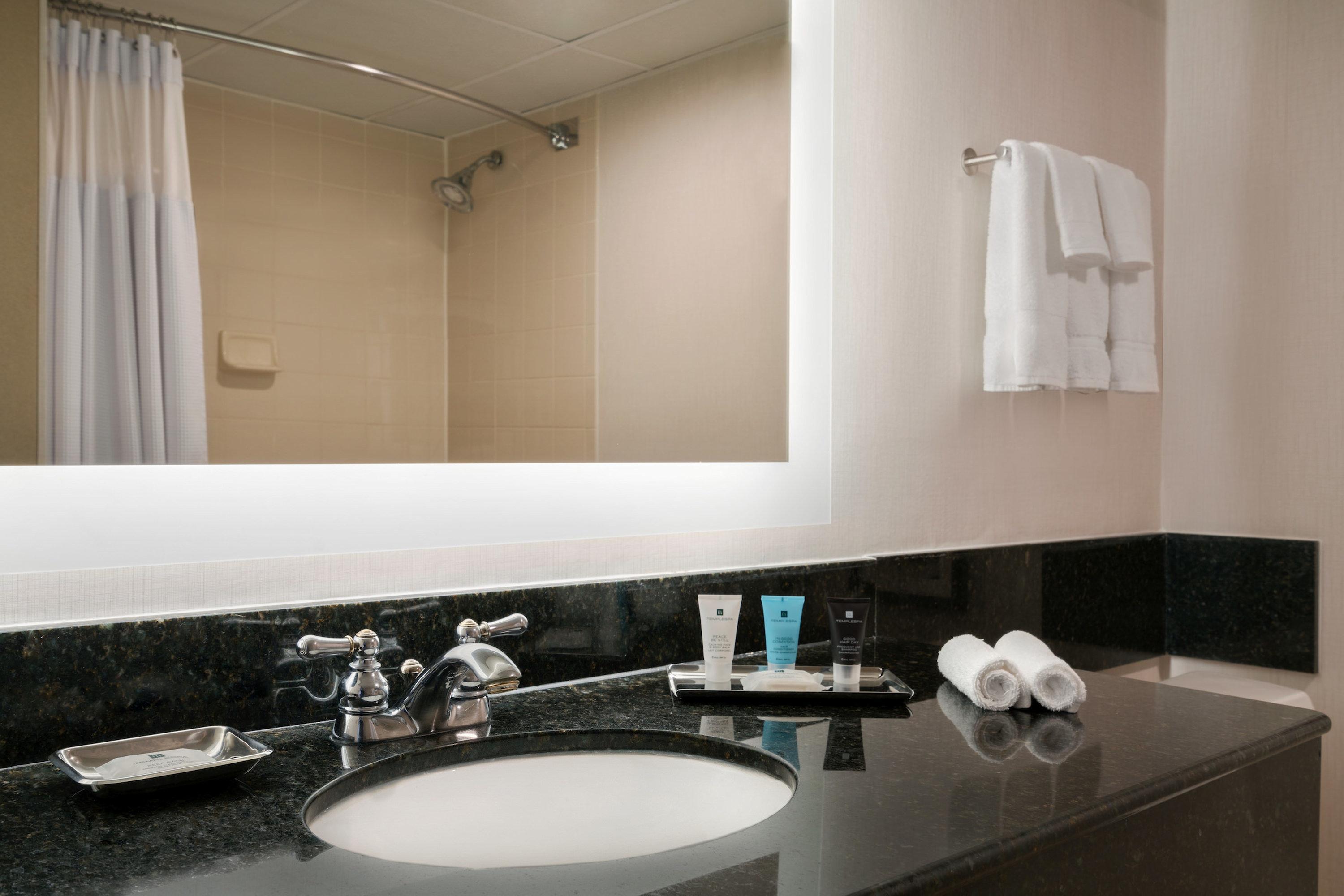 Отель Crowne Plaza Englewood By Ihg Экстерьер фото