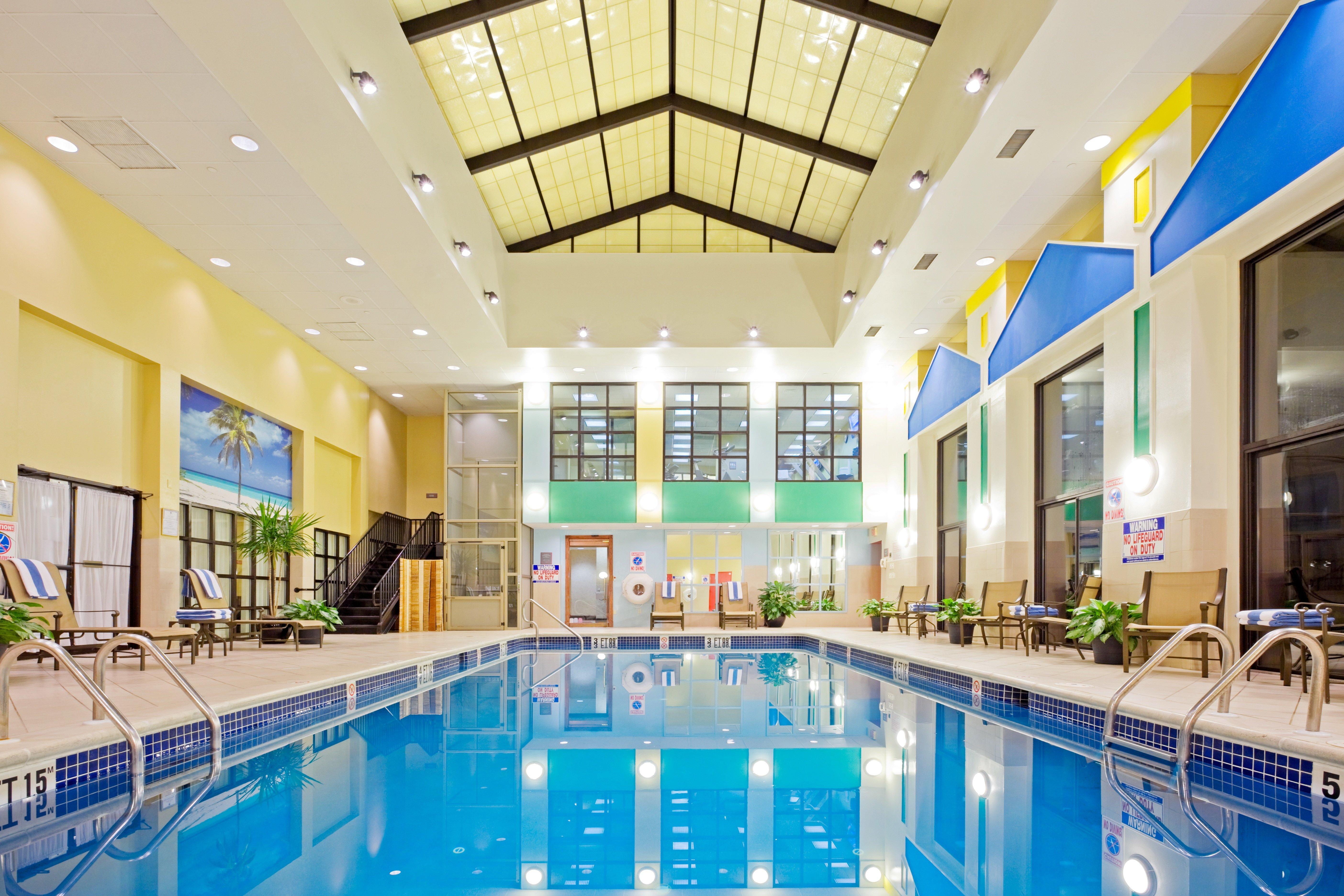 Отель Crowne Plaza Englewood By Ihg Экстерьер фото