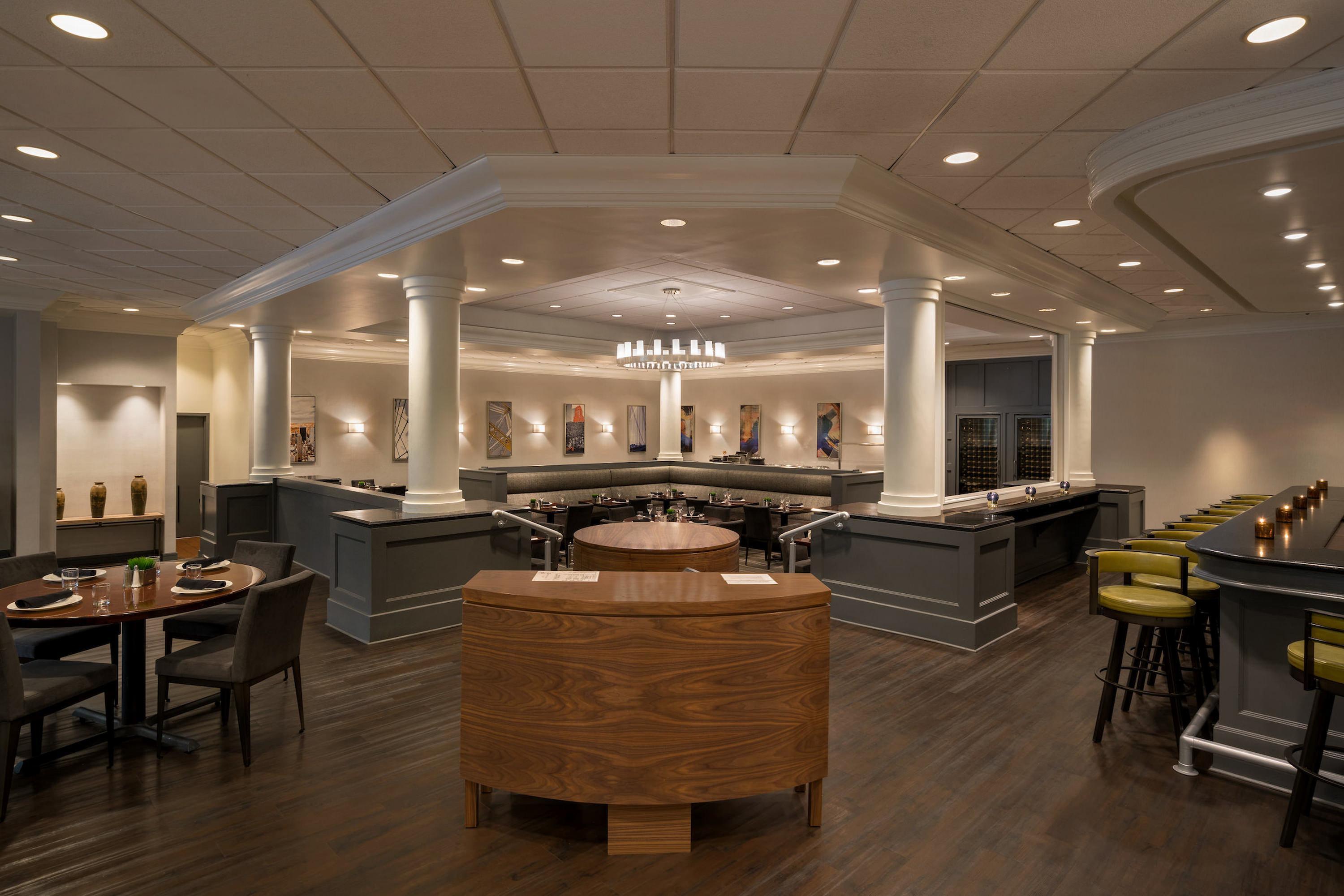 Отель Crowne Plaza Englewood By Ihg Экстерьер фото